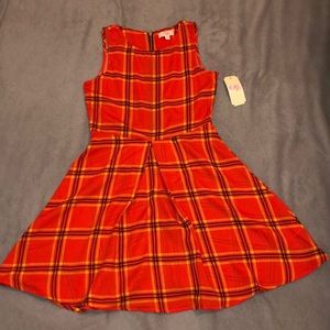 A cute pre teen girls dress !